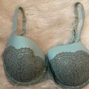 Seafoam and gray t-shirt bra